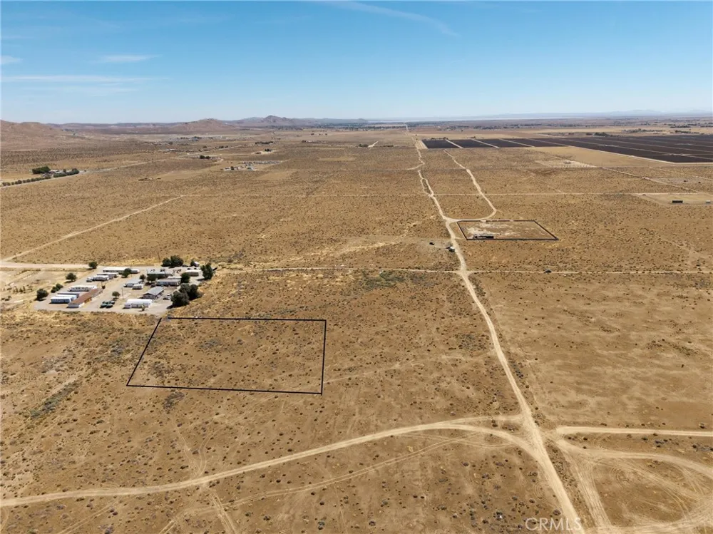 1 Astoria Avenue Rosamond, CA 93560