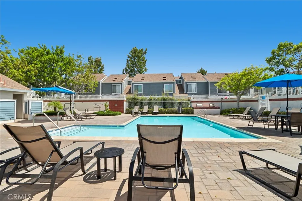 73 Bentwood Lane Aliso Viejo, CA 92656