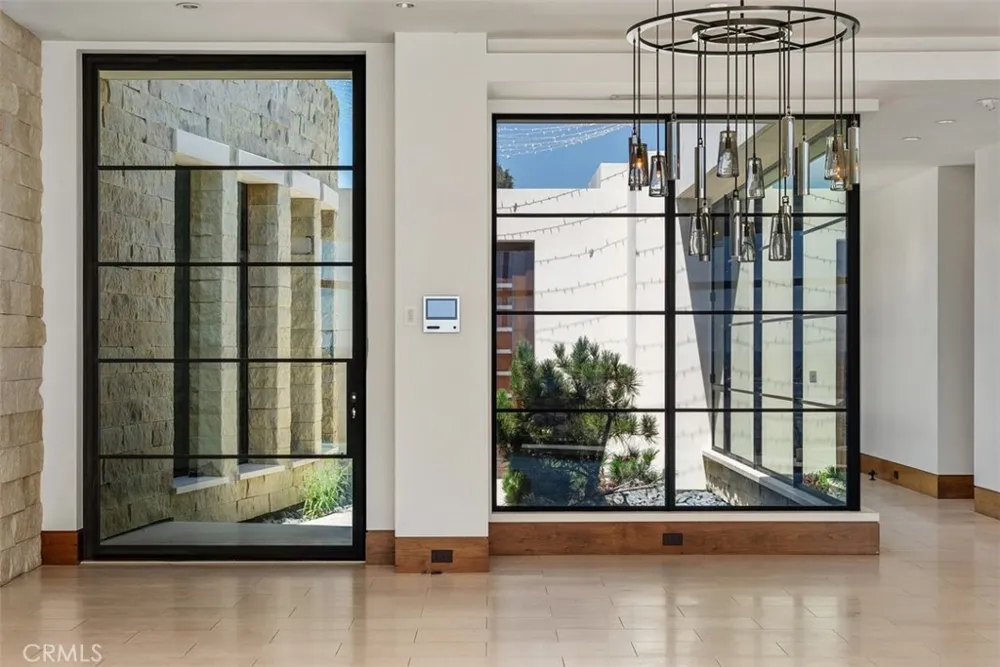 1523 Dolphin Terrace Corona del Mar, CA 92625