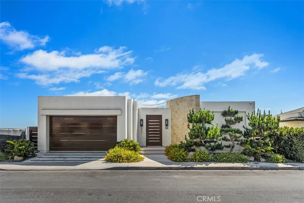 1523 Dolphin Terrace Corona del Mar, CA 92625