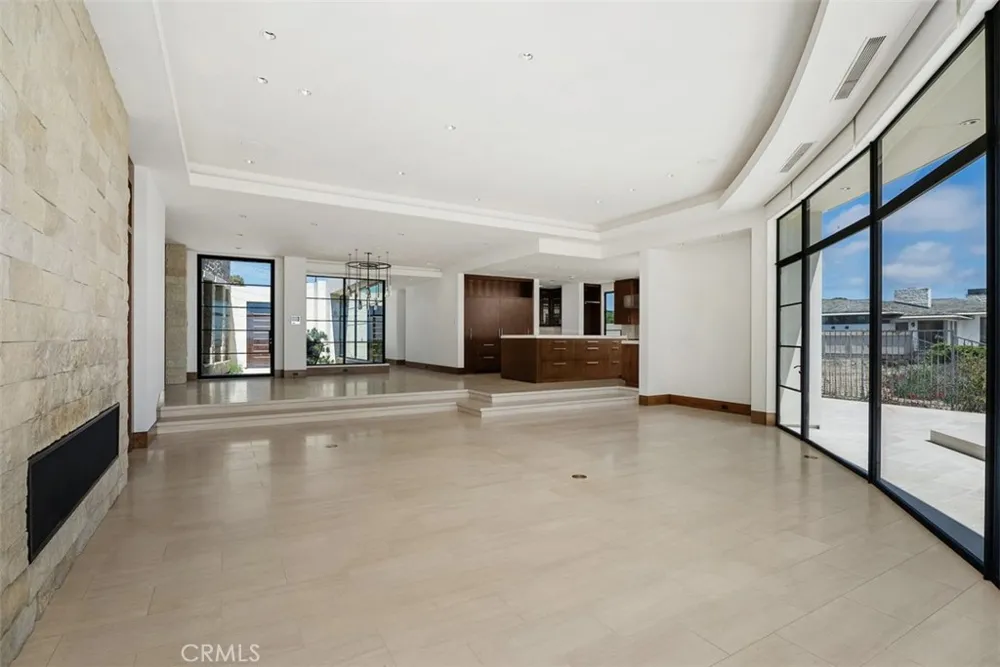 1523 Dolphin Terrace Corona del Mar, CA 92625