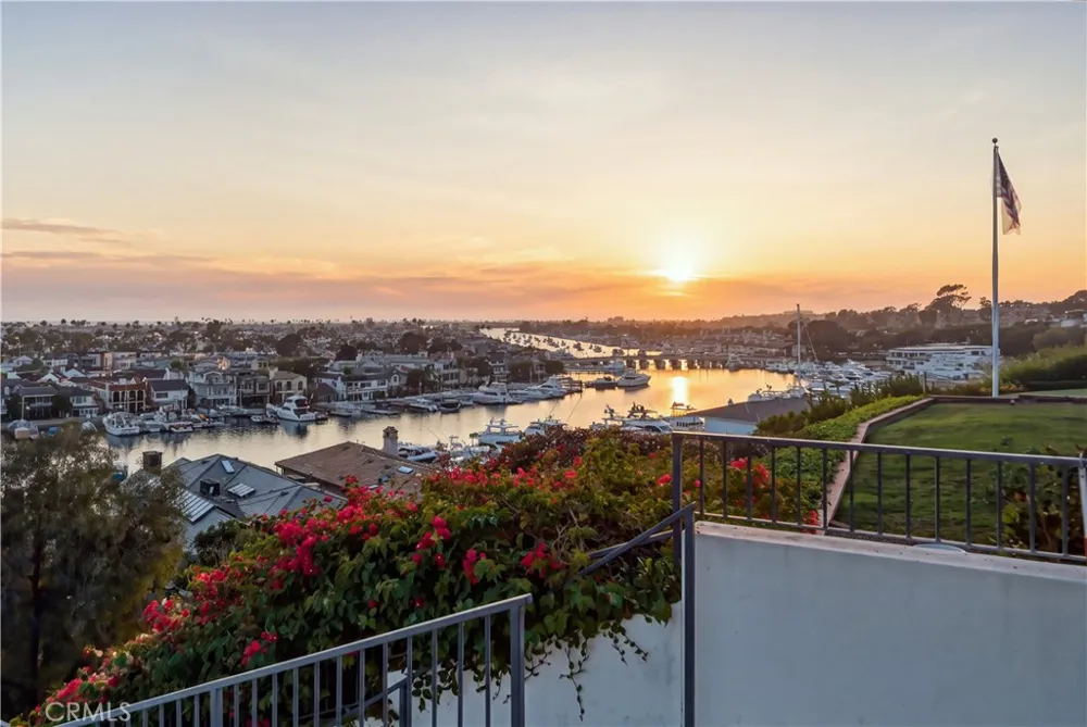 1523 Dolphin Terrace Corona del Mar, CA 92625