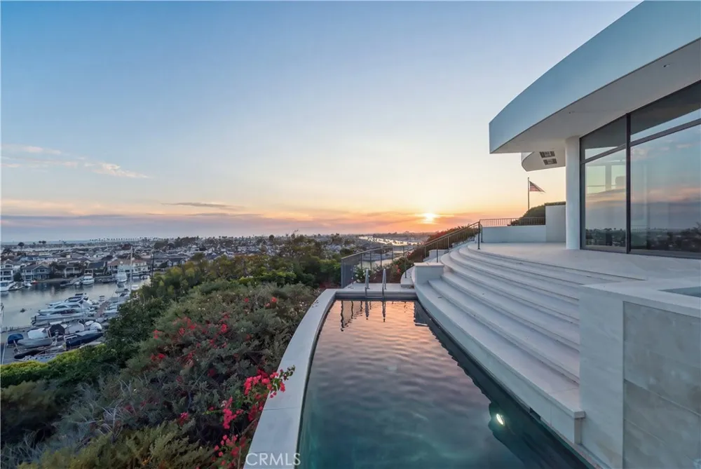 1523 Dolphin Terrace Corona del Mar, CA 92625