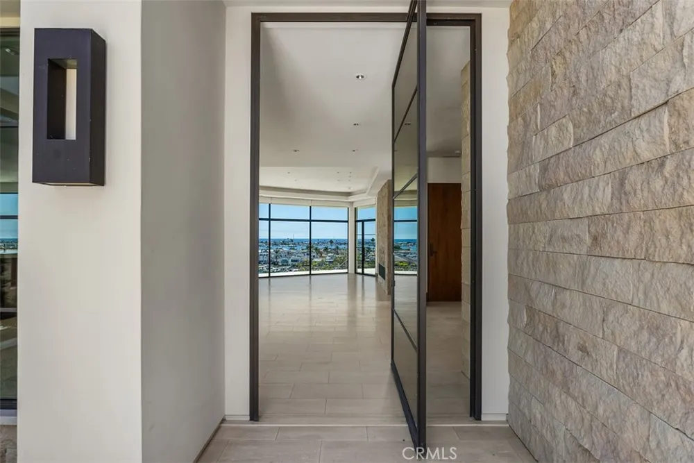 1523 Dolphin Terrace Corona del Mar, CA 92625