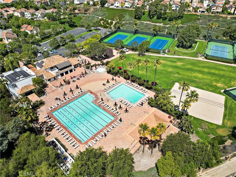 28732 Calle Vista Laguna Niguel, CA 92677