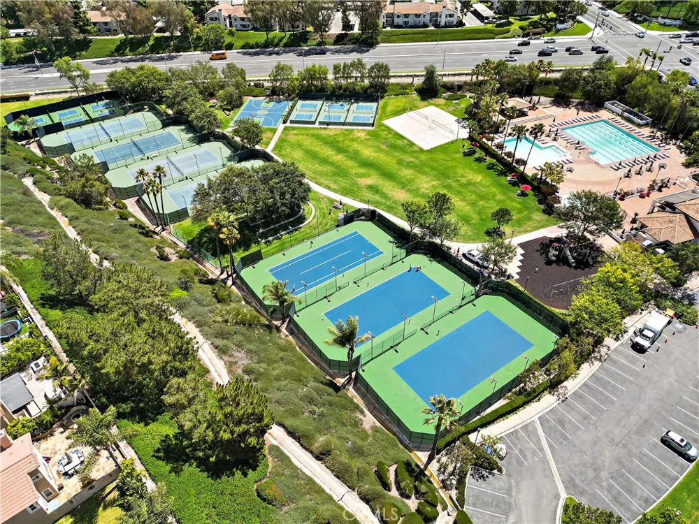 28732 Calle Vista Laguna Niguel, CA 92677