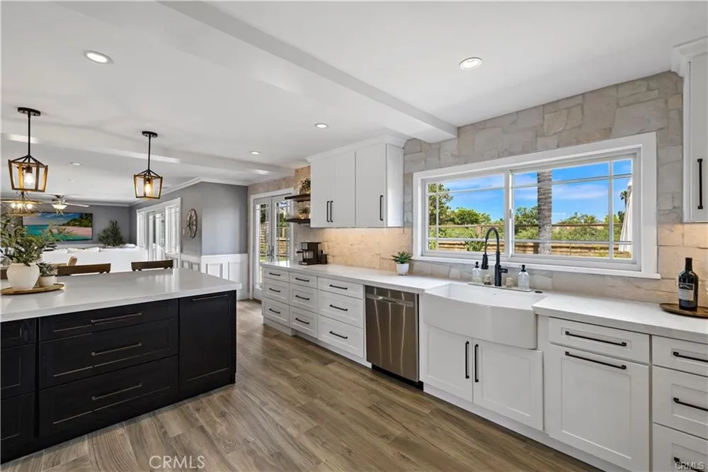 28732 Calle Vista Laguna Niguel, CA 92677