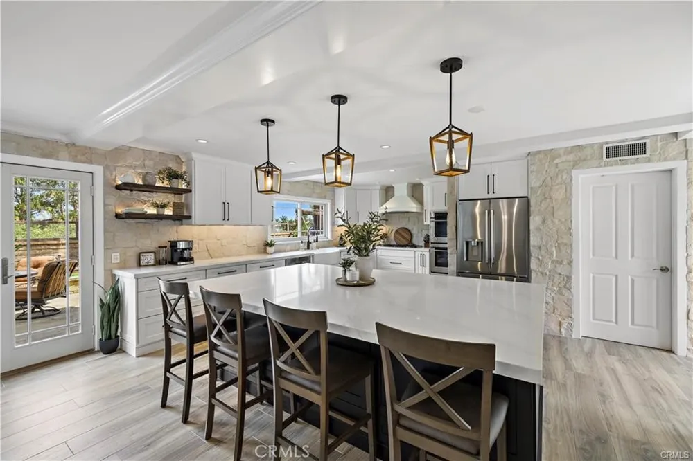 28732 Calle Vista Laguna Niguel, CA 92677