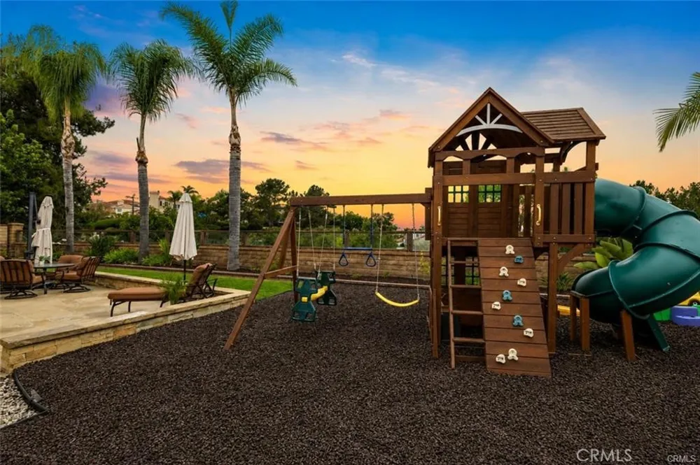 28732 Calle Vista Laguna Niguel, CA 92677