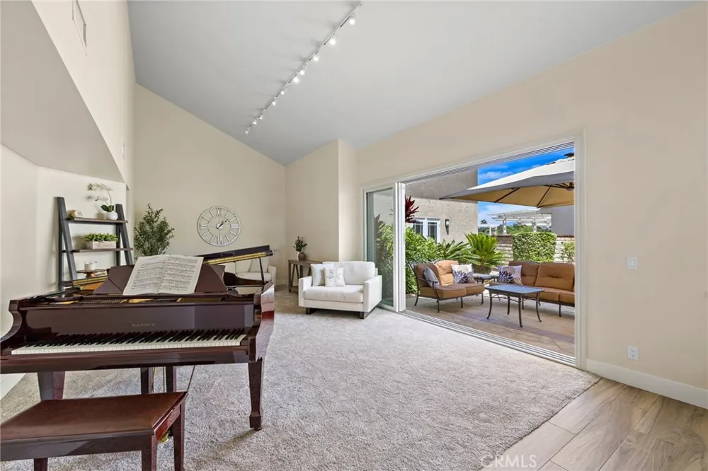 28732 Calle Vista Laguna Niguel, CA 92677