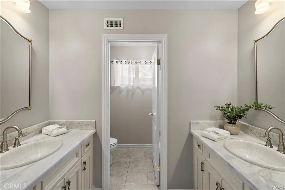 28732 Calle Vista Laguna Niguel, CA 92677