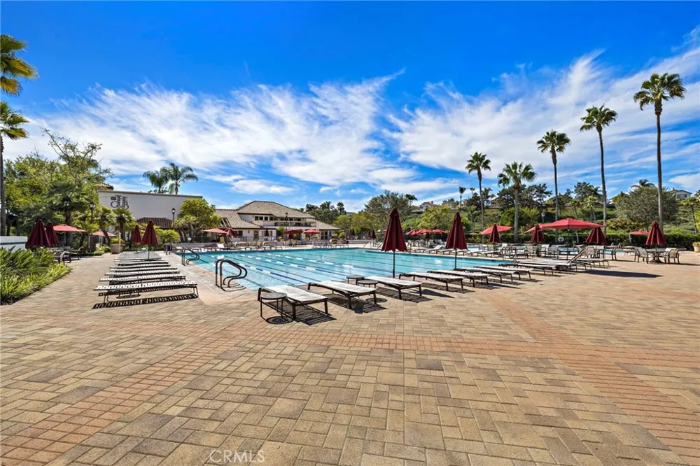 28732 Calle Vista Laguna Niguel, CA 92677