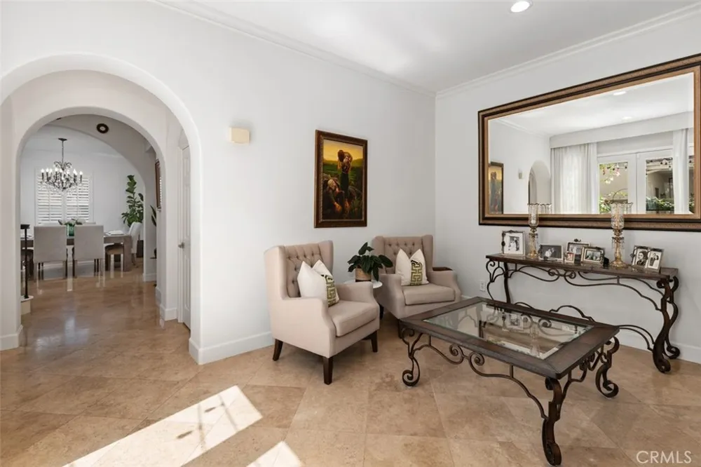 41 Carpenteria Irvine, CA 92602