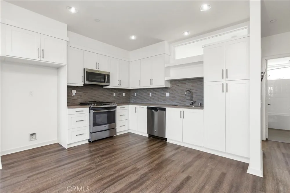 629 W 17th Costa Mesa, CA 92627