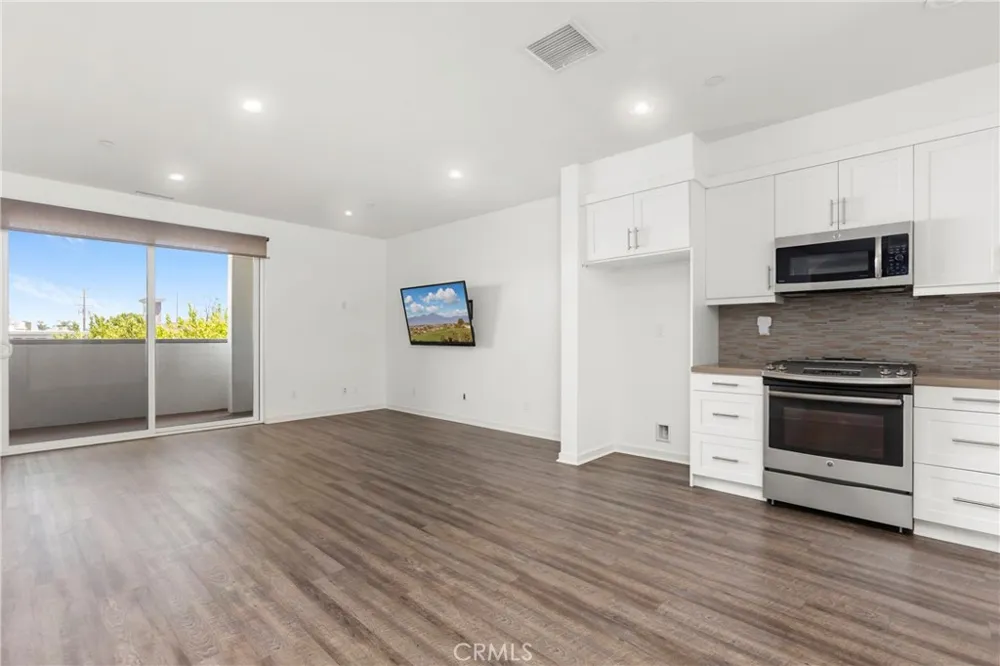 629 W 17th Costa Mesa, CA 92627