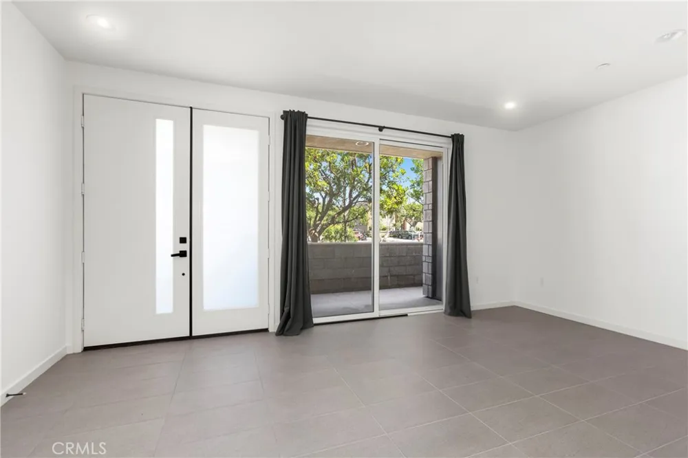 629 W 17th Costa Mesa, CA 92627