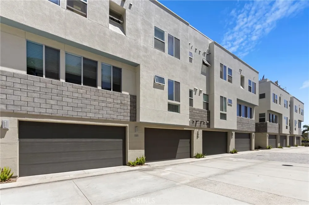 629 W 17th Costa Mesa, CA 92627