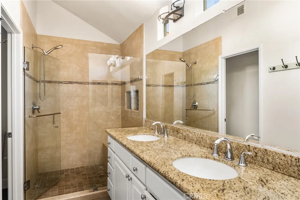 13124 Arborwalk Lane Tustin, CA 92782