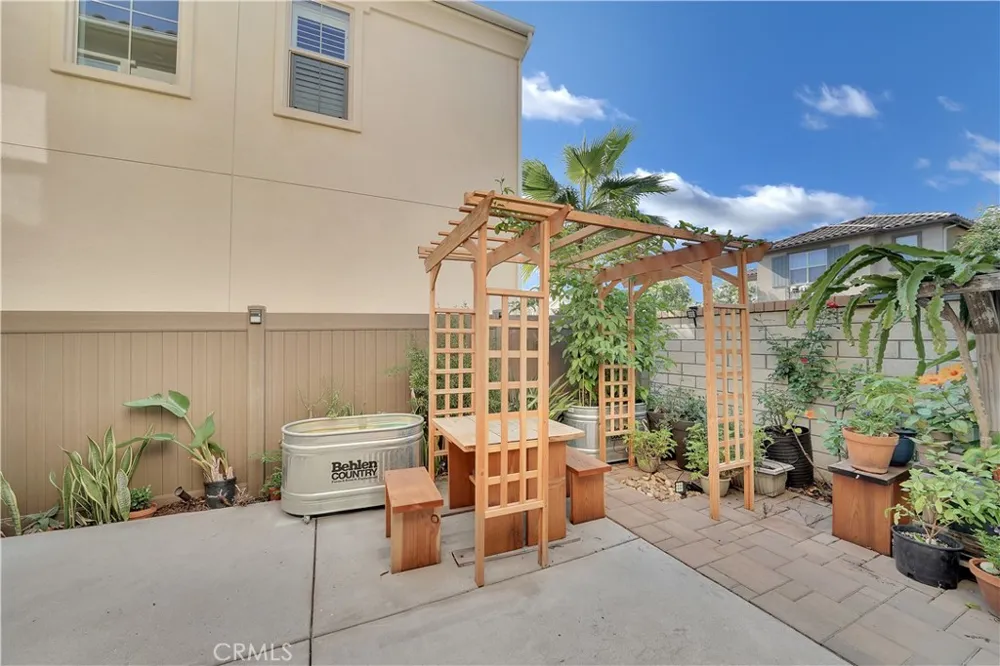 14341 Hibiscus Court Westminster, CA 92683