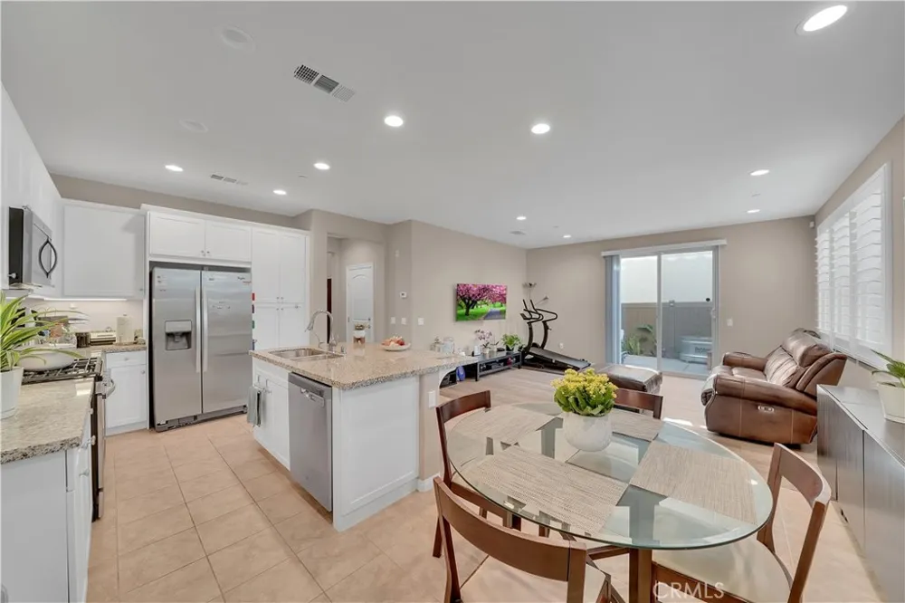 14341 Hibiscus Court Westminster, CA 92683