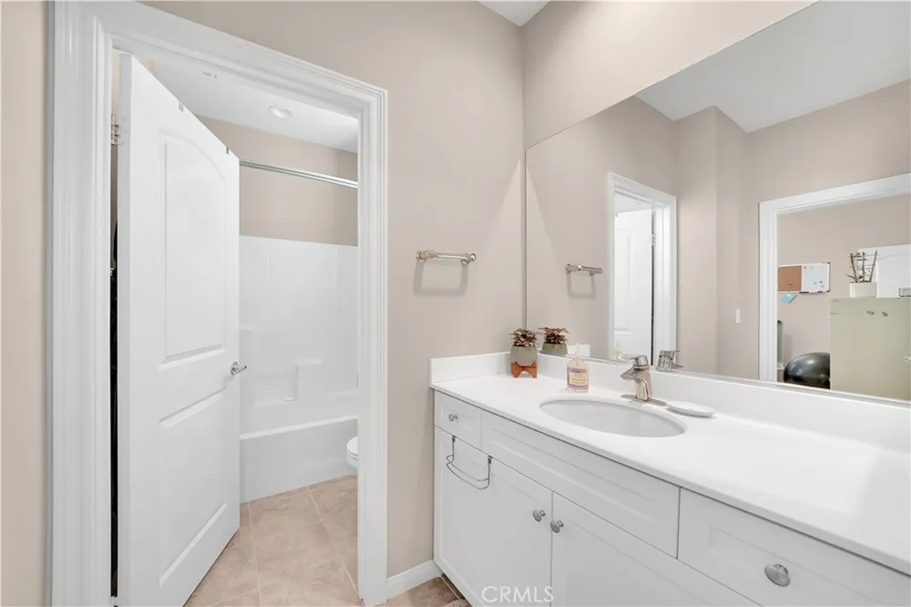 14341 Hibiscus Court Westminster, CA 92683