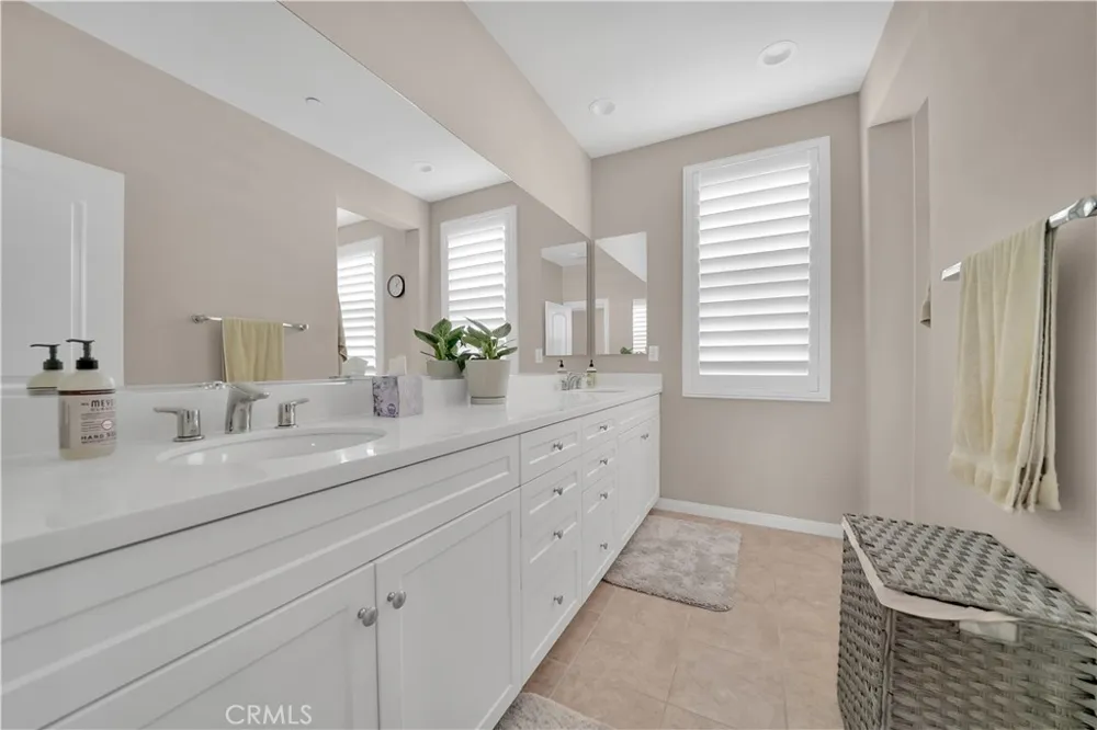 14341 Hibiscus Court Westminster, CA 92683