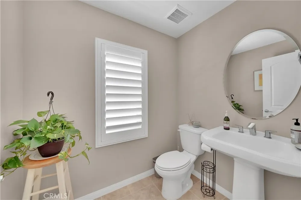 14341 Hibiscus Court Westminster, CA 92683