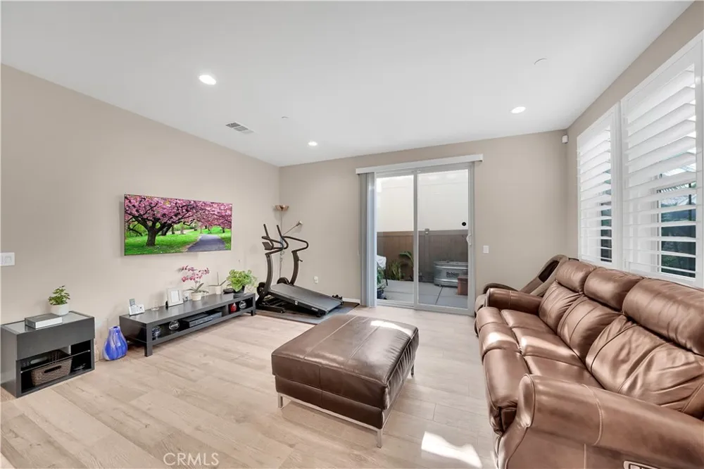 14341 Hibiscus Court Westminster, CA 92683