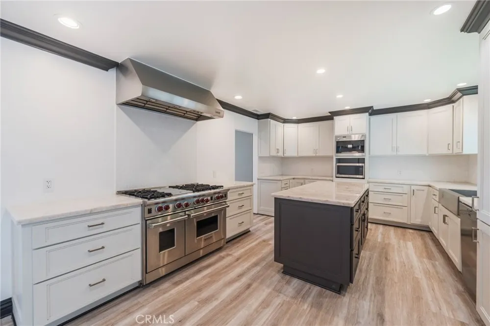 2809 Colorado Lane Orange, CA 92867