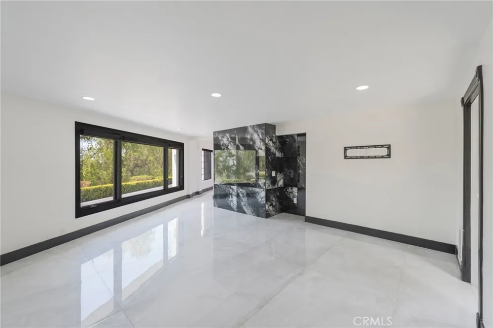 2809 Colorado Lane Orange, CA 92867
