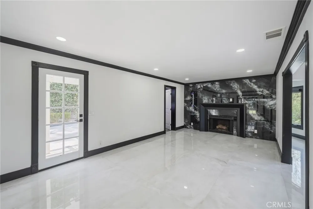 2809 Colorado Lane Orange, CA 92867