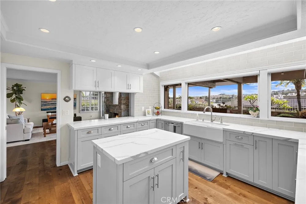 22671 Puntal Lana Mission Viejo, CA 92692