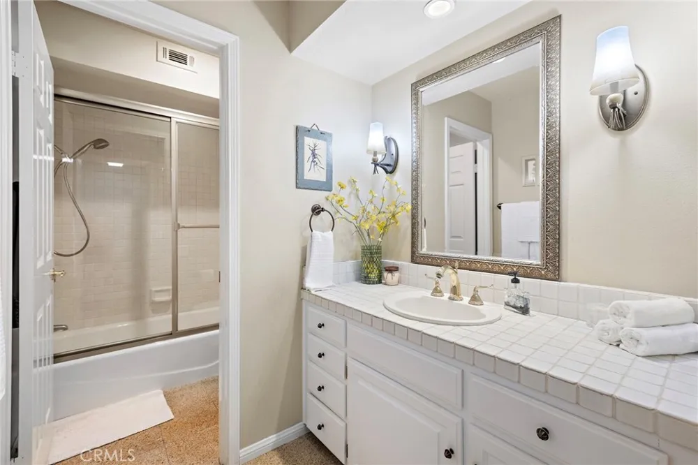 22671 Puntal Lana Mission Viejo, CA 92692