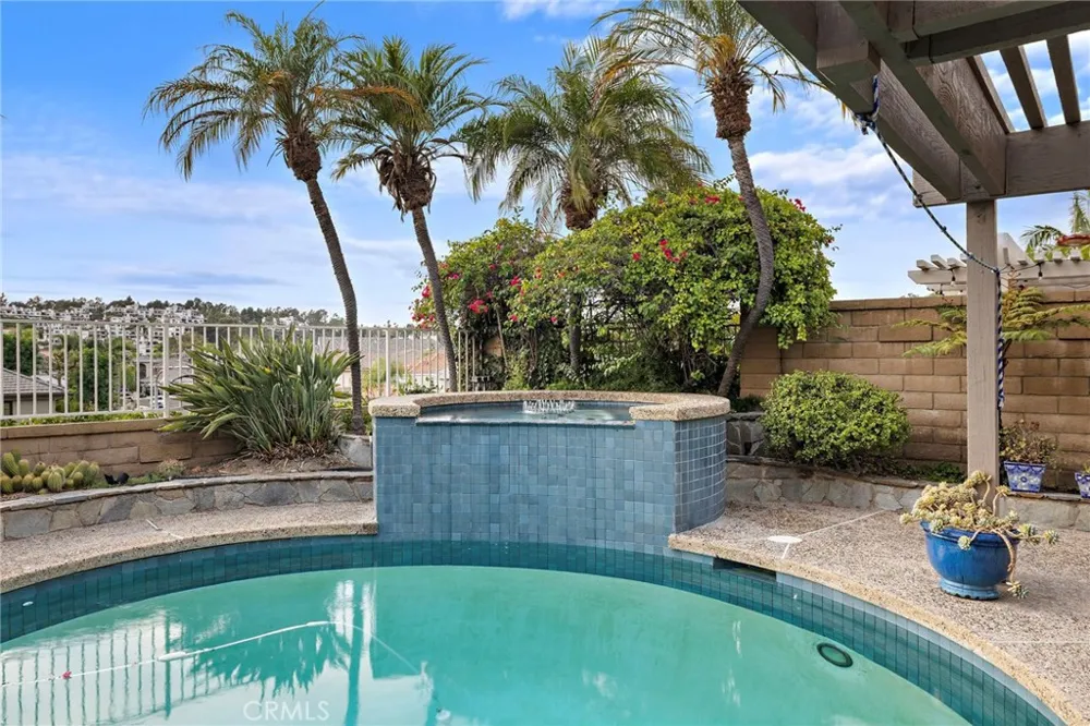 22671 Puntal Lana Mission Viejo, CA 92692