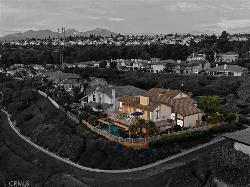 22671 Puntal Lana Mission Viejo, CA 92692