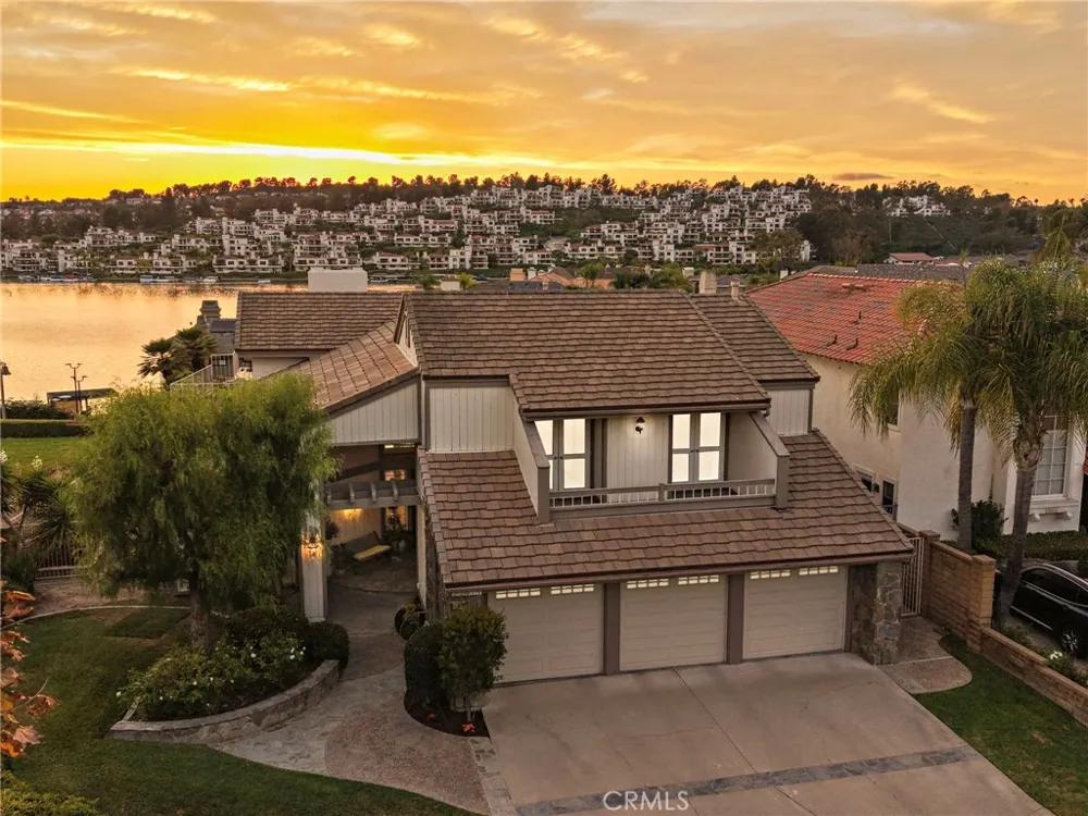 22671 Puntal Lana Mission Viejo, CA 92692
