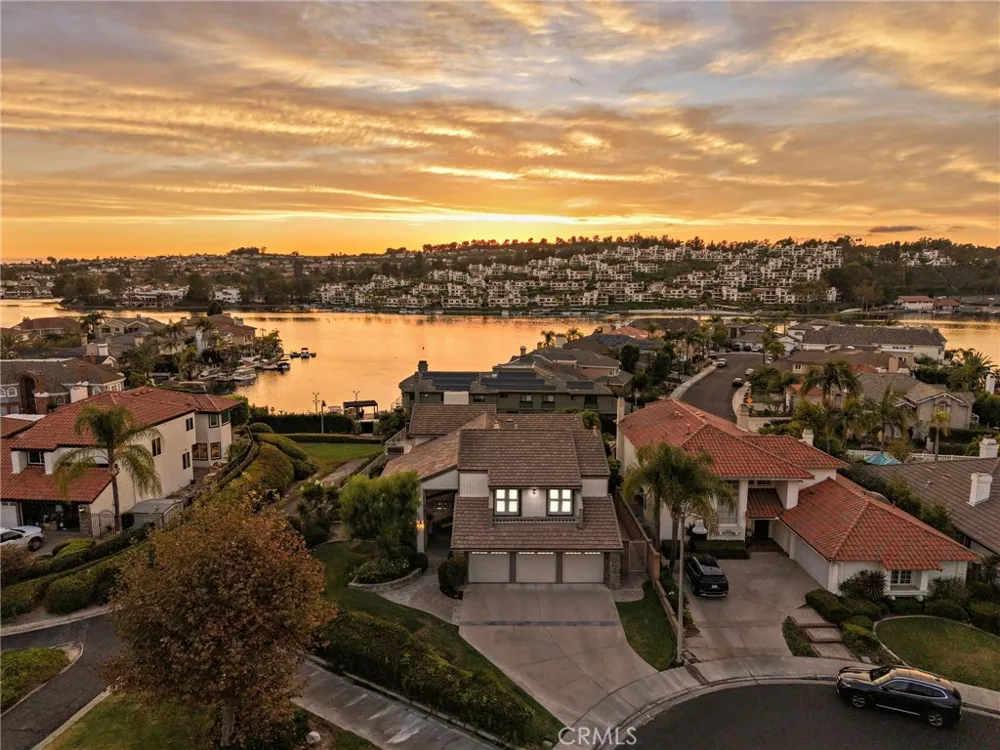 22671 Puntal Lana Mission Viejo, CA 92692