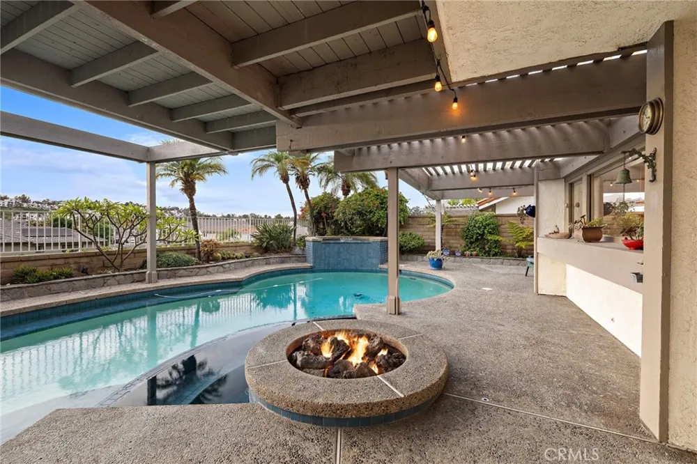 22671 Puntal Lana Mission Viejo, CA 92692