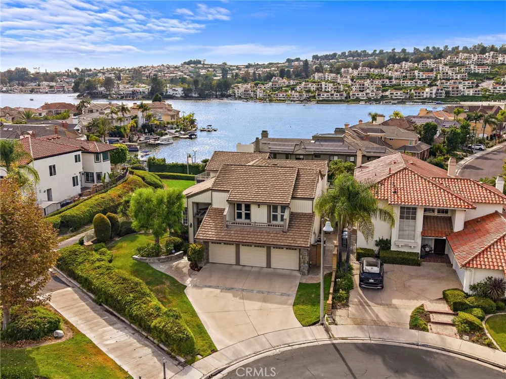 22671 Puntal Lana Mission Viejo, CA 92692