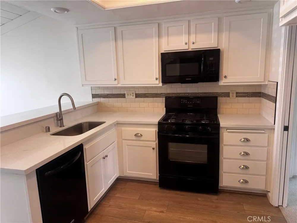 21183 Via Este Yorba Linda, CA 92887