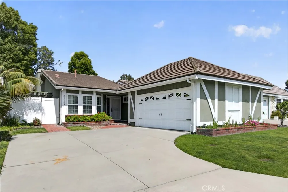 21183 Via Este Yorba Linda, CA 92887