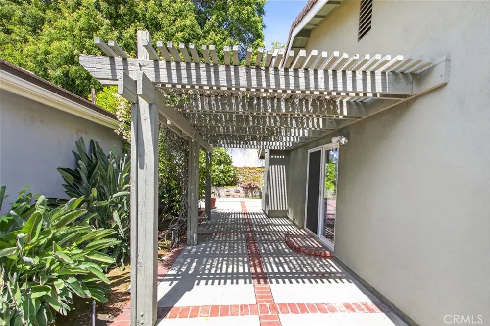 21183 Via Este Yorba Linda, CA 92887