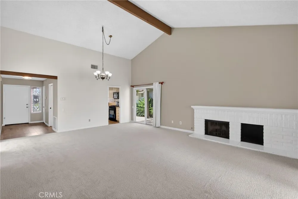 21183 Via Este Yorba Linda, CA 92887