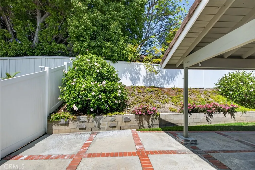 21183 Via Este Yorba Linda, CA 92887