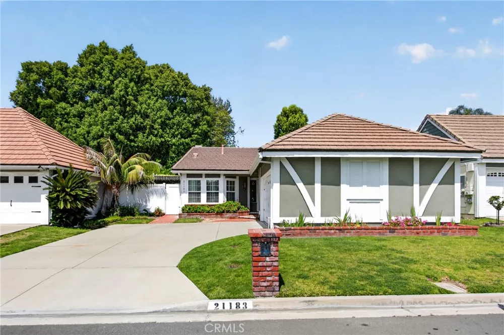 21183 Via Este Yorba Linda, CA 92887