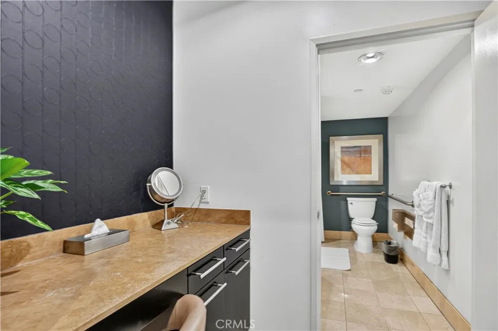 13650 Marina Pointe Drive #609 Marina del Rey, CA 90292