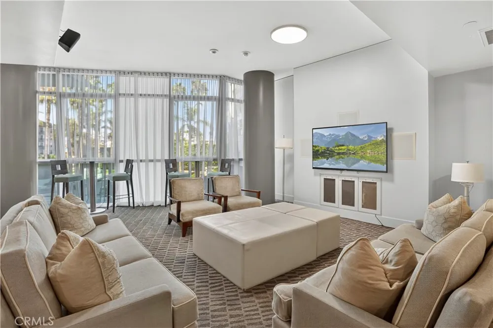 13650 Marina Pointe Drive #609 Marina del Rey, CA 90292