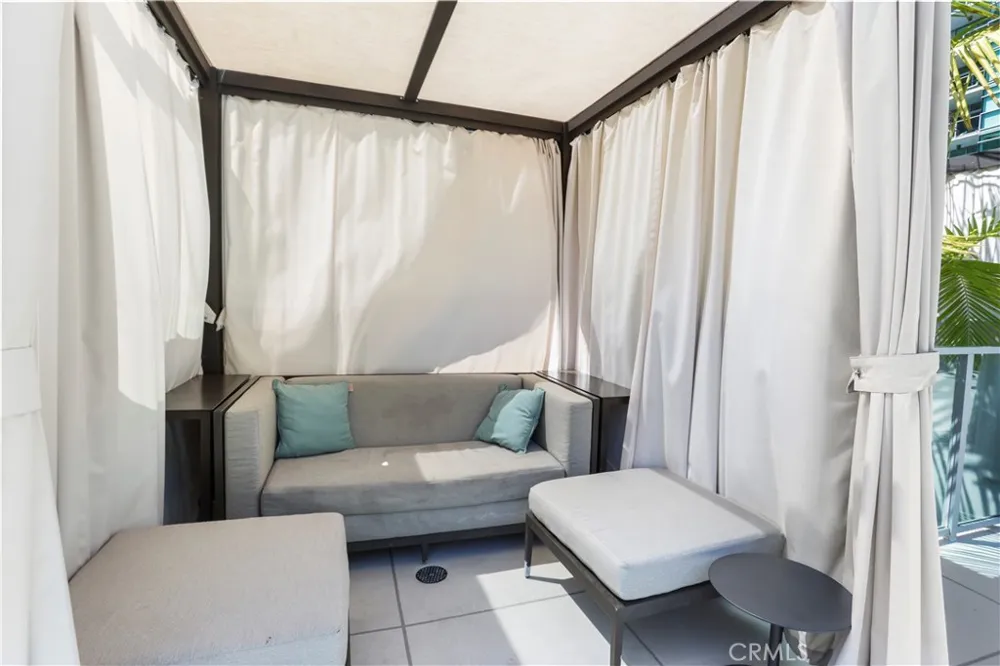 13650 Marina Pointe Drive #609 Marina del Rey, CA 90292