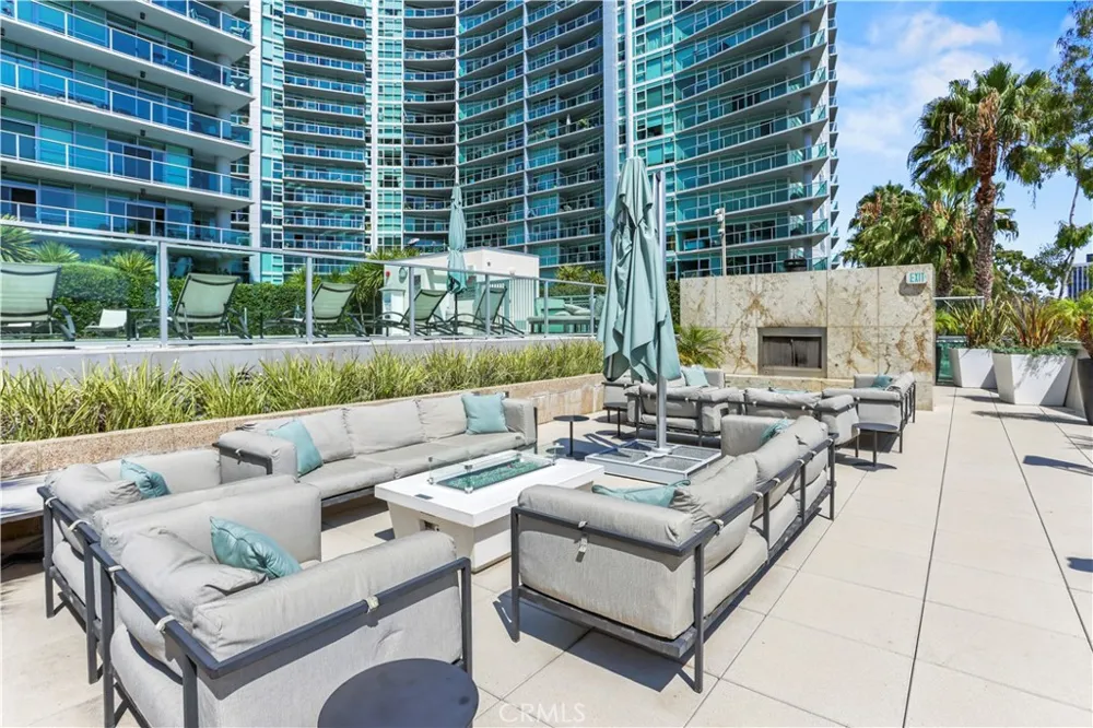 13650 Marina Pointe Drive #609 Marina del Rey, CA 90292