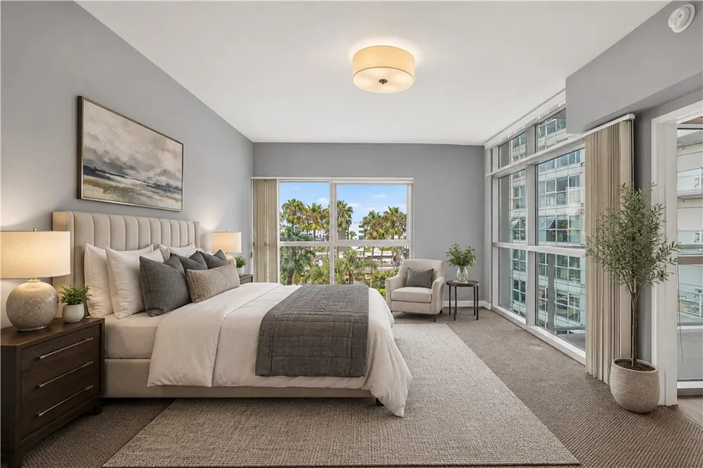 13650 Marina Pointe Drive #609 Marina del Rey, CA 90292